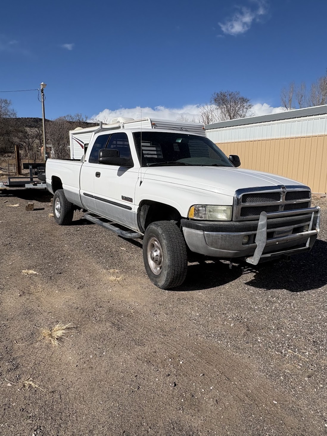 Front three-quarter view of the Dodge Ram 2500